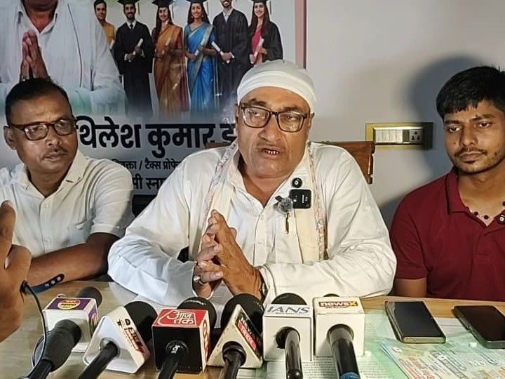 कोसी 30 साल से उपेक्षित – मिथिलेश झा:रोजगार-शिक्षा पर स्नातक सीट के उम्मीदवार ने कटिहार में गिनाई प्राथमिकताएं