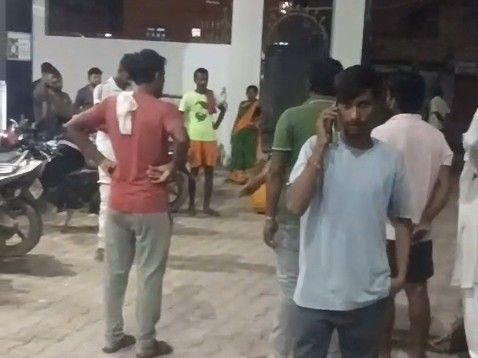 10 रुपए के लिए ड्राइवर ने यात्री को मारा चाकू:सीतामढ़ी के निजी अस्पताल में घायल का इलाज जारी, आरोपी की तलाश में छापेमारी जारी