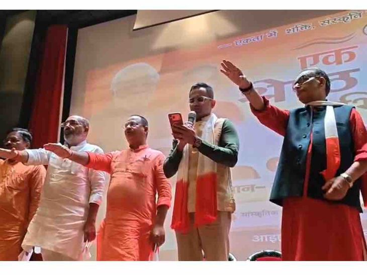 समीर वानखेड़े ने युवाओं को नशा मुक्ति की दिलाई शपथ:मोतिहारी में बोले- रील हीरो नहीं, रियल हीरो से प्रेरणा लें युवा