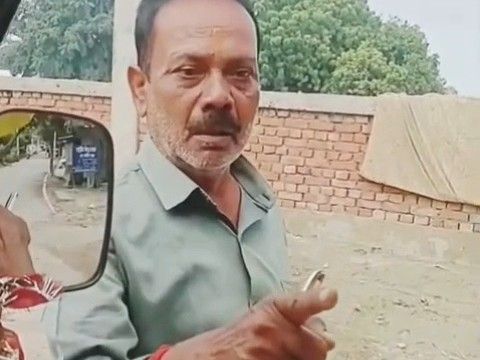 थावे मंदिर में श्रद्धालुओं से अवैध पार्किंग वसूली:गोपालगंज में एक आरोपी को पकड़ा, मुख्य ठेकेदार फरार