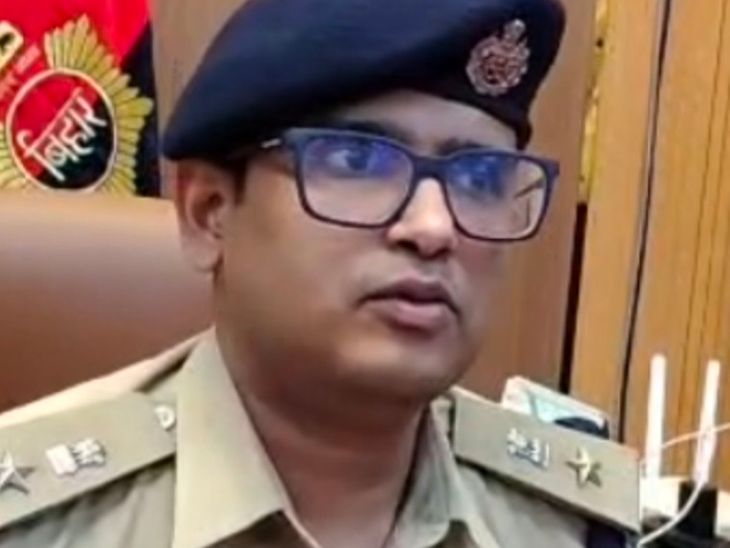 आधी रात में औचक निरीक्षण, 2 थानाध्यक्ष समेत 7 निलंबित:शेखपुरा में ड्यूटी से गायब मिले, एसपी ने बदले 2 थानों के प्रभारी