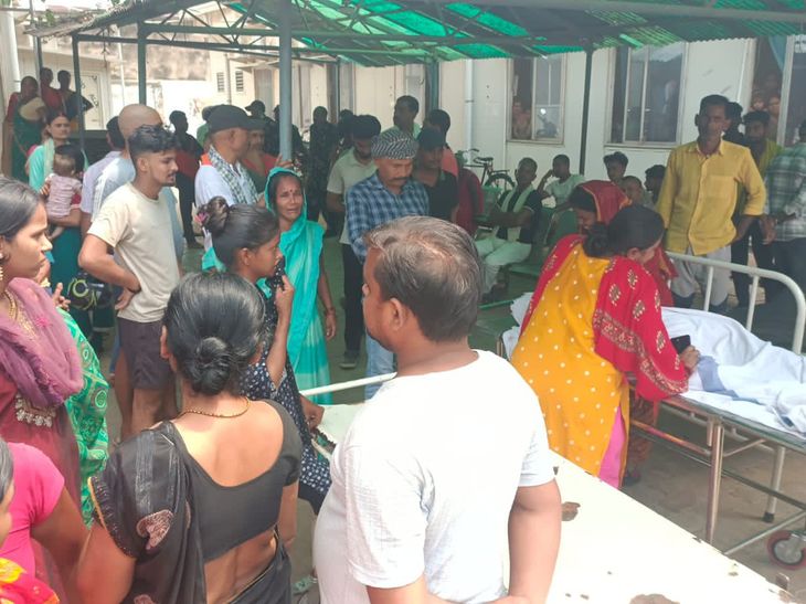 बस की टक्कर से बाइक सवार युवक की मौत:जहानाबाद में दूसरा गंभीर; PMCH रेफर, घोसी हाई स्कूल के पास हादसा