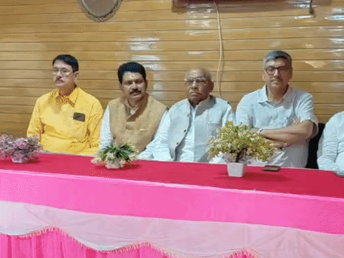 आज दिल्ली कांग्रेस मुख्यालय के सामने धरना-प्रदर्शन करेंगे नाराज कांग्रेसी:बिहार प्रभारी-प्रदेश अध्यक्ष को हटाने, राहुल गांधी से मुलाकात समेत चार मांगें