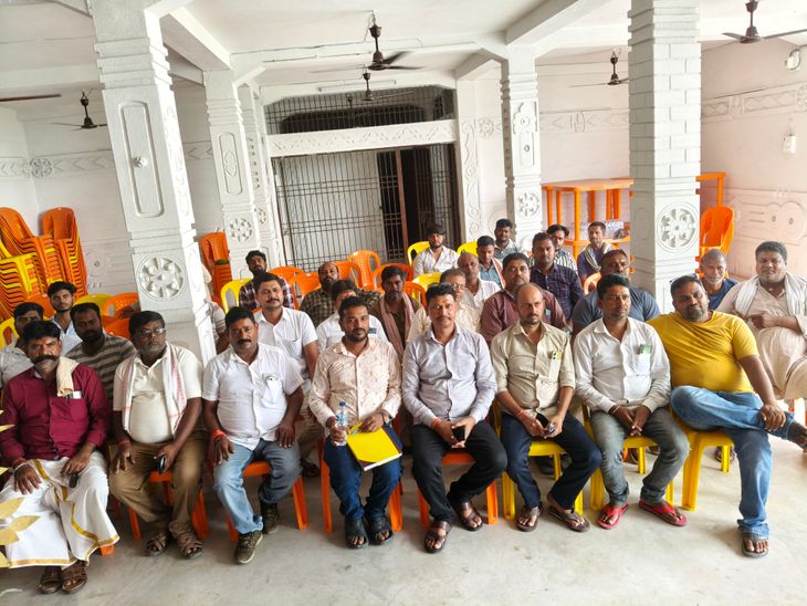शिवहर में अब टन के हिसाब से बिकेगी बालू-गिट्टी:ट्रक एसोसिएशन का फैसला, निर्माण कार्य कराने वालों पर पड़ेगा असर