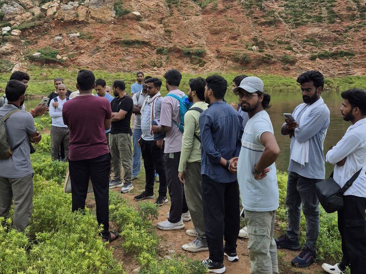 राजगीर में इको-हेरिटेज नेचर वॉक:पक्षियों और वनस्पतियों की पहचान का मिला प्रशिक्षण, इंद्रसाला गुफा तक पहुंची टीम