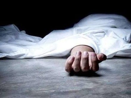 बुद्धेश्वर मंदिर के गेट पर मिला अधेड़ का शव:पटना का रहने वाला था, पुलिस ने पोस्टमॉर्टम के लिए भेजा