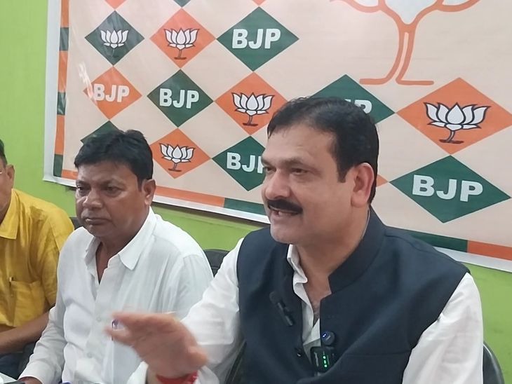 हिसुआ गोलीकांड पर विधायक बोले-जातीय बयानबाजी से बिगाड़ने की कोशिश:कैंडल मार्च से मृतक के पिता ने खुद को अलग किया; एसआईटी जांच कर रही, मुख्य आरोपी रिमांड पर