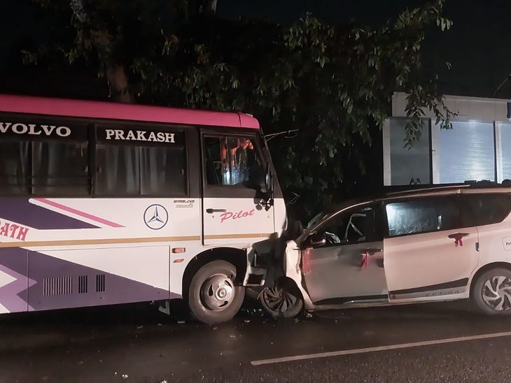 रजरप्पा में आर्टिगा-बस की टक्कर,1 मरा, 3 घायल:पहले ब्रेकडाउन पिकअप से टकराई कार, फिर बस से भिड़ी; पटना के प्रसेनजीत पांडे की मौत