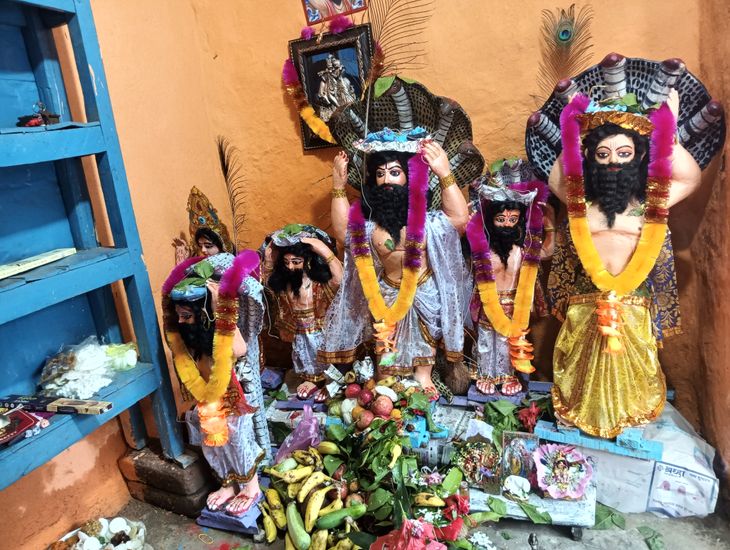 श्रीकृष्ण जन्माष्टमी पर गूंजा भक्ति गीत, नाच-गान से आनंदित हुए लोग