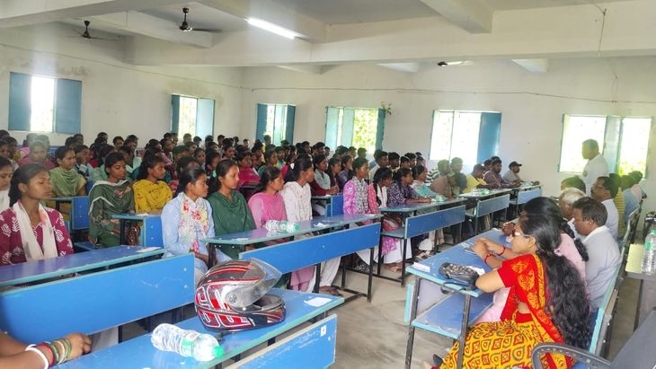 करमा पूर्व संध्या के सांस्कृतिक समारोह को भव्य बनाने की तैयारी