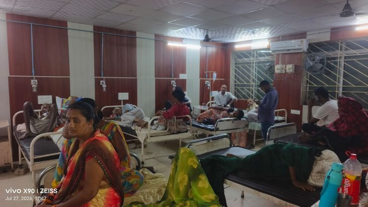 जिले के 360 अस्पतालों में झोलाझाप डॉक्टर, कराते हैं ऑपरेशन और प्रसव