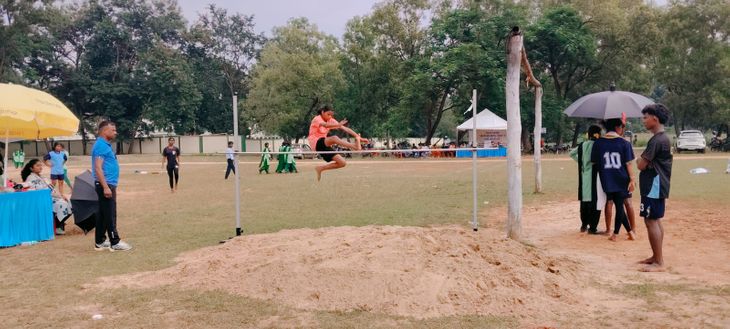 जिला स्तरीय प्रतियोगिता में सातों प्रखंडों के खिलाड़ियों ने लिया हिस्सा