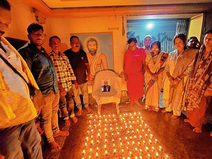 अभियान के तहत धालभूमगढ़ मंडल अध्यक्ष ने जलाए 151 दीप