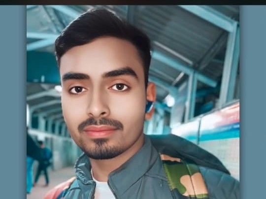 जामताड़ा में ट्रैक्टर पलटने से चालक की मौत:ट्रैक्टर के बड़े पहिए के नीचे दबा, दो मजदूर घायल; बिशनपुर के पास हुआ हादसा