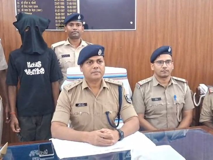 अररिया में सोशल मीडिया पर हथियार लहराने का वीडियो वायरल:युवक गिरफ्तार, पुलिस ने देसी कट्टा और मोबाइल फोन जब्त किया