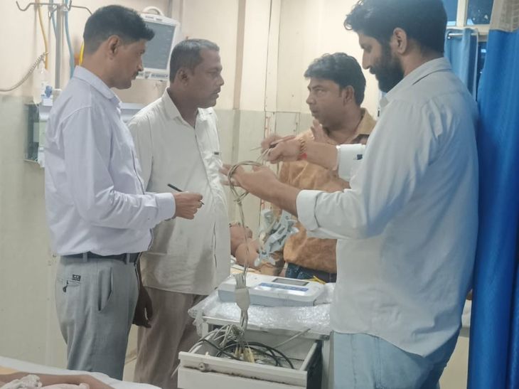 अररिया में विषहरी पूजा विसर्जन में डूबे चाचा-भतीजा, मौत:पैर फिसलने से पानी की गहराई में जाने से गई जान