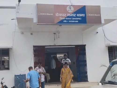 ब्रिक्स में धमाके की धमकी का झारखंड कनेक्शन:देवघर से सॉफ्टवेयर डेवलपर गिरफ्तार, गांधीनगर थाने को ई-मेल से मिली थी धमकी