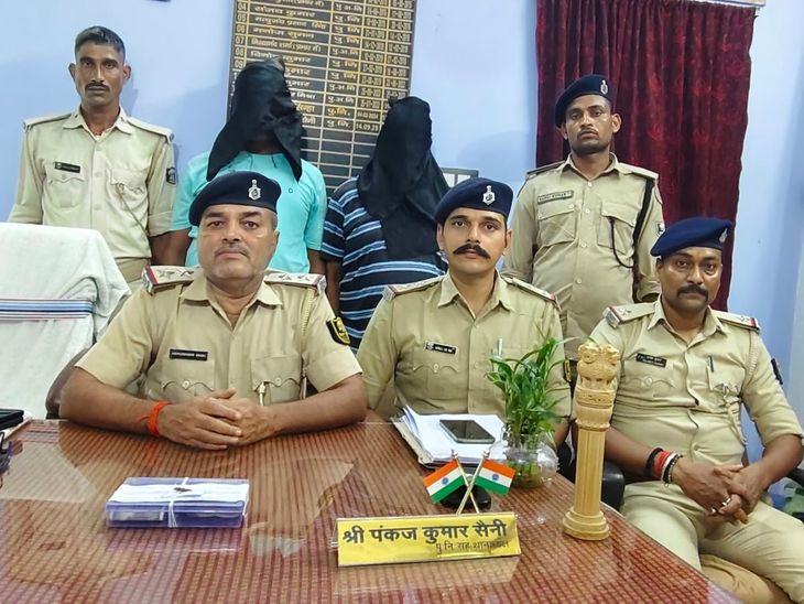 ऑनलाइन लोन का झांसा देकर ठगी करने वाले 2 अरेस्ट:3 मोबाइल- 9,770 रुपये बरामद, बैंक मैनेजर-कंपनी कर्मचारी बनकर करते थे फोन