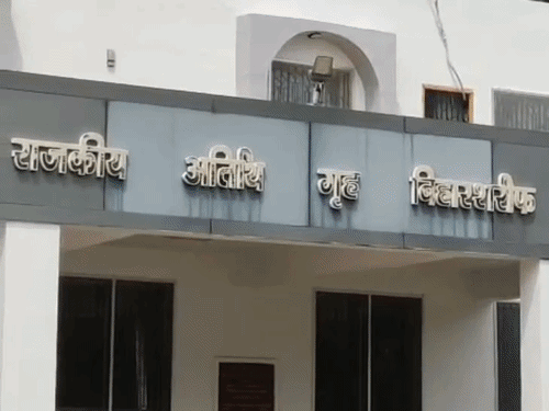 बिहारशरीफ में BJP ने की 'सेवा संकल्प अभियान' की घोषणा:देशभर में जलाए जाएंगे 25 करोड़ 'आशीर्वाद के दीये'; गिनीज बुक में नाम दर्ज कराना लक्ष्य