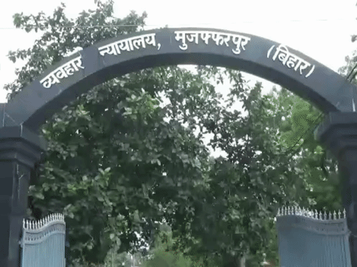 मुजफ्फरपुर खादी ग्रामोद्योग में भ्रष्टाचार की शिकायत, मानवाधिकार आयोग गंभीर:उद्योग विभाग के सचिव को जांच के निर्देश दिए, समाजसेवी ने लिखी थी चिट्ठी