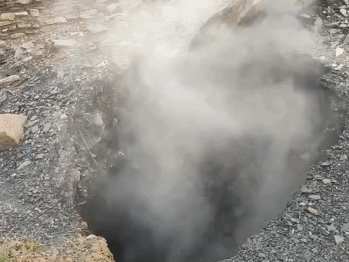 Dhanbad Land Subsidence | BCCL Starts Filling Gas Leak Holes at Kenduadih