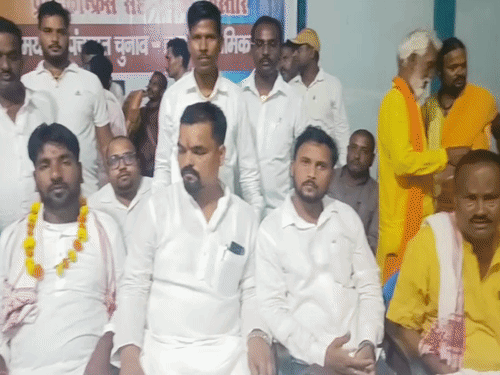 पंचायत चुनाव समय से करने को लेकर पटना में बैठक:परिसीमन का विरोध, परिसीमन होने पर लेट से चुनाव होने की संभावना