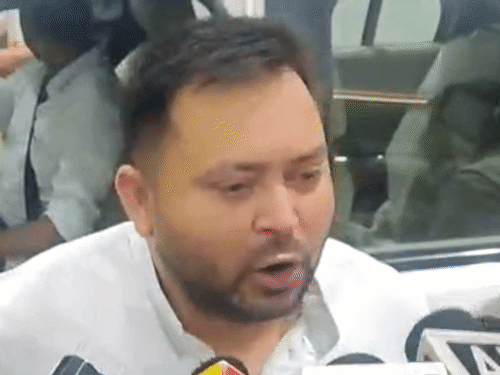 INDIA Block Meeting Delhi | Tejashwi Yadav Slams CEC Gyanesh Kumar Over SIR