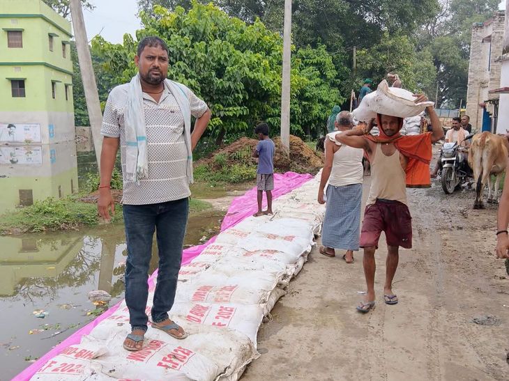 खगड़िया में बाढ़ से 35 हजार आबादी पानी में:3 पंचायतें पूरी तरह घिरीं; विधायक ने पूर्ण बाढ़ प्रभावित घोषित करने की मांग की