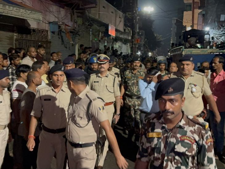 नवादा में संवेदनशील इलाकों में धारा 163 लागू:पाचुंगढ़ गोलीबारी में 2 गिरफ्तार, 10 अन्य आरोपियों पर भी वारंट, मुख्य आरोपी पहले कर चुका सरेंडर