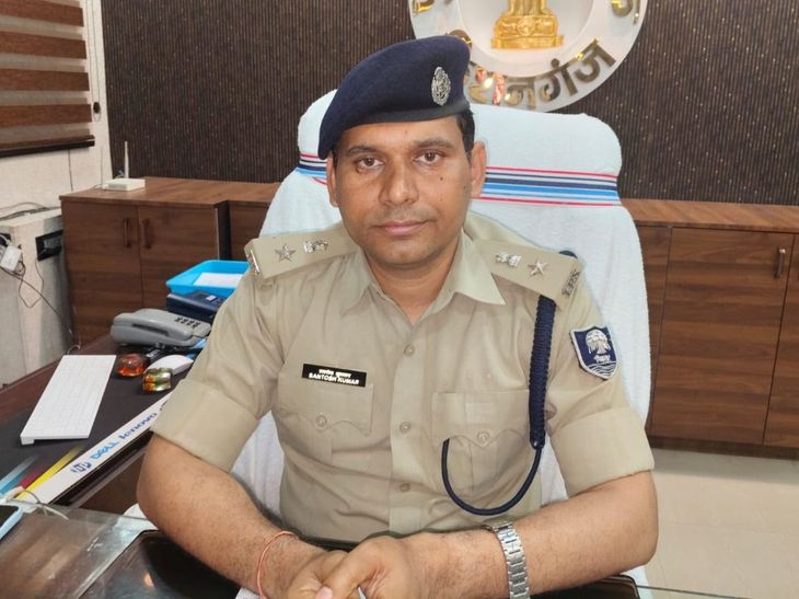 किशनगंज SP ने 28 पुलिस अधिकारियों का ट्रांस्फर किया:बिशनपुर थानाध्यक्ष सस्पेंड, गवर्नडांगा और छतरगाछ प्रभारी लाइन हाजिर