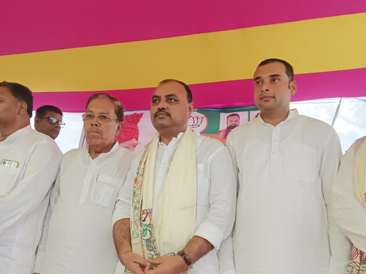 सांसद शंभू शरण पटेल ने आशा-आंगनबाड़ी सेविकाओं को किया सम्मानित:मधुबनी के चपाही में सेवा संकल्प पखवाड़ा के तहत सम्मान समारोह