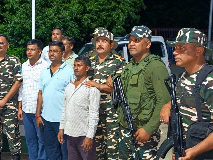 ऑटो चालक को किया अगवा, मांगा 30 लाख फिरौती:चतरा पुलिस ने बिहार से सकुशल बरामद किया, वारदात में शामिल दो अपराधी गिरफ्तार