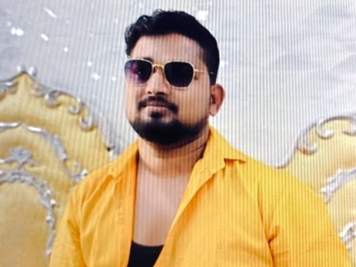 वाहन हटाने के विवाद में युवक को मारा चाकू:जमशेदपुर के बर्मामाइंस सुनसुनिया गेट के पास हमला, जख्मी टाटा मुख्य अस्पताल में भर्ती