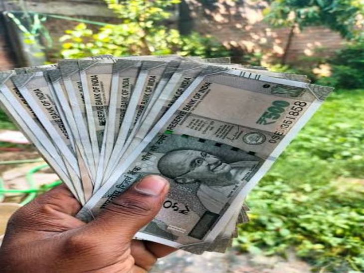 समिति ने कहा:चिटफंड कंपनियों में फंसे पैसे लौटाने के मामले में सभी प्रमंडलीय आयुक्त कार्य में तेजी लाएं
