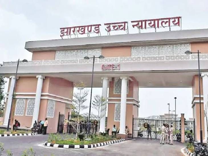 महिला सुपरवाइजर नियुक्ति:सिंगल बेंच के आदेश पर लगाई रोक, अभ्यर्थियों से मांगा जवाब
