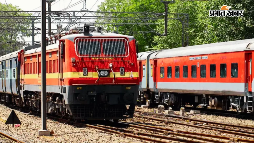 IRCTC Puja Special Trains: बिहार और बंगाल के यात्रियों को रेलवे का बड़ा तोहफा, चलेंगी कई स्पेशल ट्रेनें, देखें पूरी लिस्ट