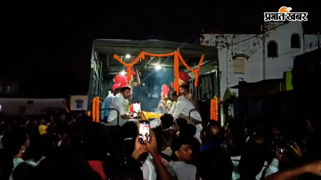 बीएसएफ जवान मोनू साहू की श्रीनगर में मौत, आसनसोल के महिशीला में मातम, श्रद्धांजलि देने वालों का तांता