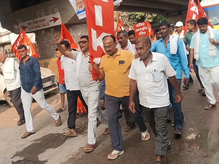 खगड़िया में किसान-मजदूर संगठनों का मार्च:पीएम-शाह और CEC का पुतला फूंका, SIR रद्द करने की मांग; नारेबाजी-प्रदर्शन