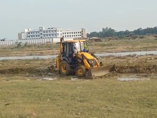 जमुई में छठ घाटों की 2 दिन से सफाई शुरू:वार्ड 1 से 30 तक मरम्मत और प्लेटफार्म का निर्माण