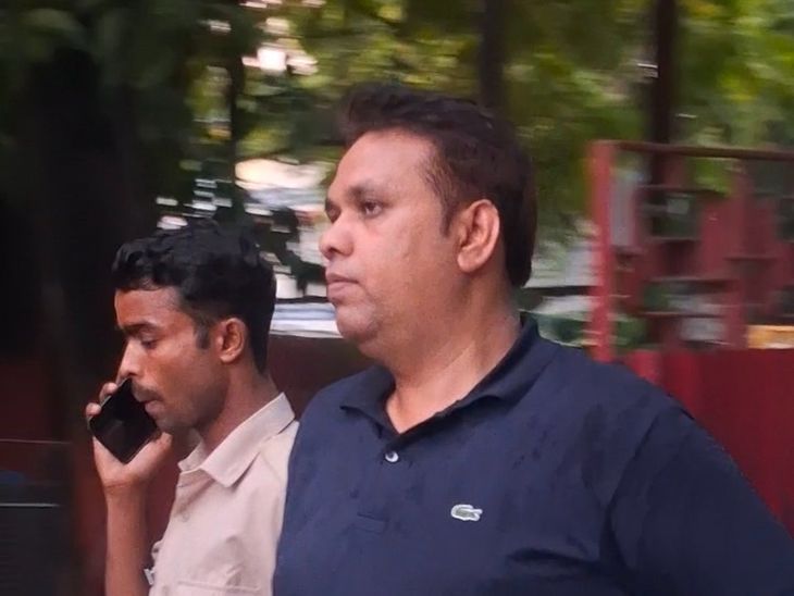 फर्जी आधार-पासपोर्ट गिरोह का मास्टरमाइंड एजाज कमर गिरफ्तार:लंदन कनेक्शन की जांच तेज; नगर थाने से 100 मीटर दूर चल रहा था फर्जीवाड़ा