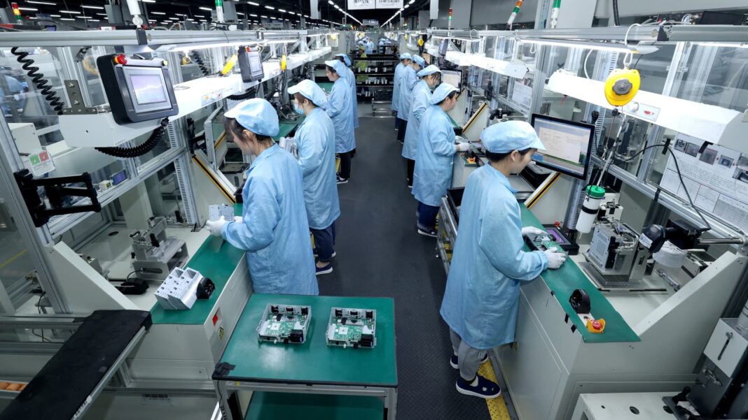 108129019 17442031072025 04 09t123942z 167999949 rc22udabpnpl rtrmadp 0 usa trump tariffs china.jpeg