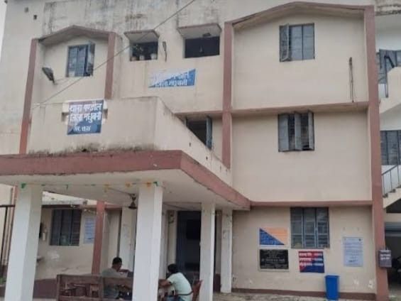 ईंट-भट्ठे पर महिला मजदूर से मारपीट, छेड़छाड़ का आरोप:मधुबनी में बचाने आए मजदूर का सिर फटा, थाना में शिकायत दर्ज
