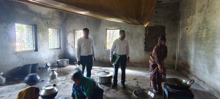 केरसई में खाद्य प्रतिष्ठानों व मध्याह्न भोजन की जांच