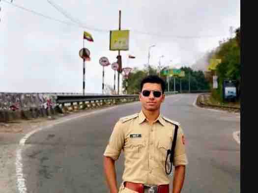Gen Z IPS अफजल अली की शादी की तस्वीरें वायरल:डॉक्टर रिदा बनीं हमसफर; दो बार असफल हुए, तीसरी कोशिश में बने अफसर