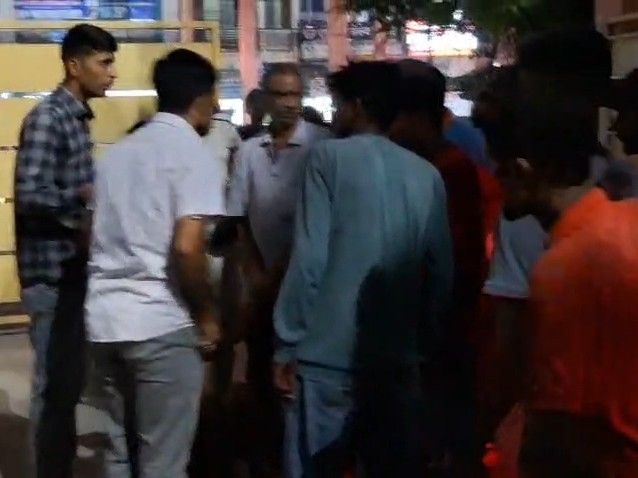 गोपालगंज- सदर अस्पताल के कैदी वार्ड से भागा हत्यारोपी:बाथरूम जाने के बहाने पुलिस को दिया चकमा, हत्या के मामले में विचाराधीन