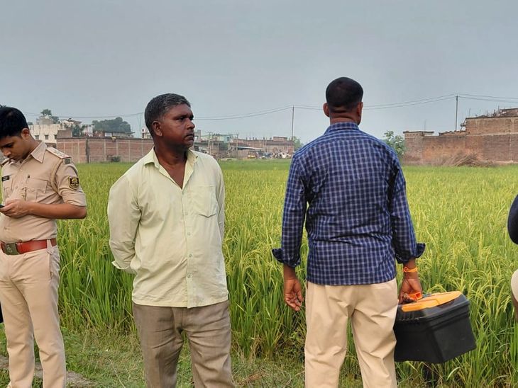 जमुई में झाड़ी में मिला महिला का शव:डायन बताकर हत्या किए जाने की आशंका; युवक की मौत के बाद लगाए जा रहे थे आरोप
