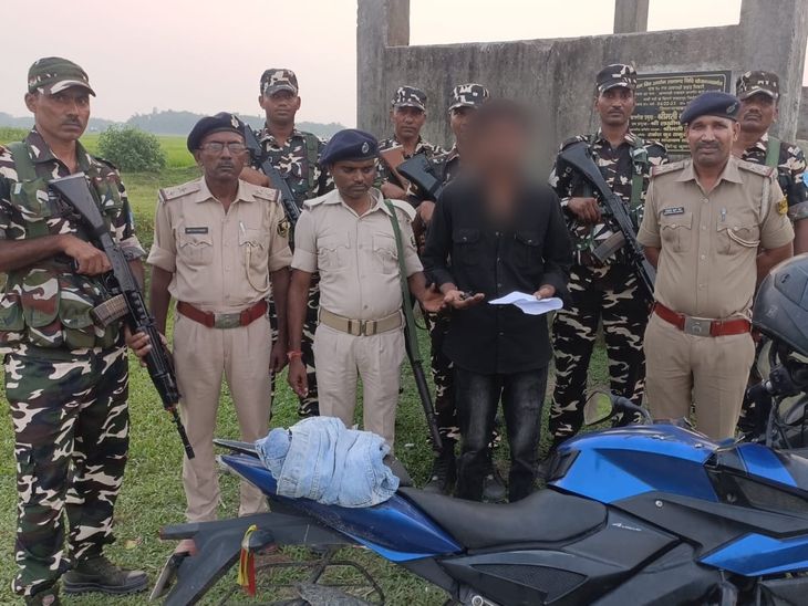 5.10 ग्राम स्मैक के साथ नेपाली युवक गिरफ्तार:भारत-नेपाल सीमा पर SSB-पुलिस की संयुक्त कार्रवाई, बाइक और मोबाइल भी जब्त