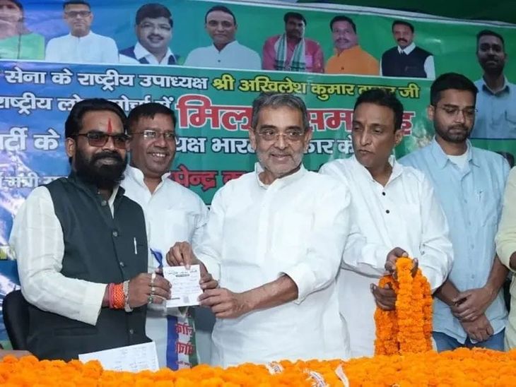 अखिलेश ठाकुर राष्ट्रीय लोक मोर्चा में शामिल:जहानाबाद पहुंचने पर समाज के लोगों ने किया स्वागत, कर्पूरी ठाकुर के आदर्शों पर चलने का लिया संकल्प
