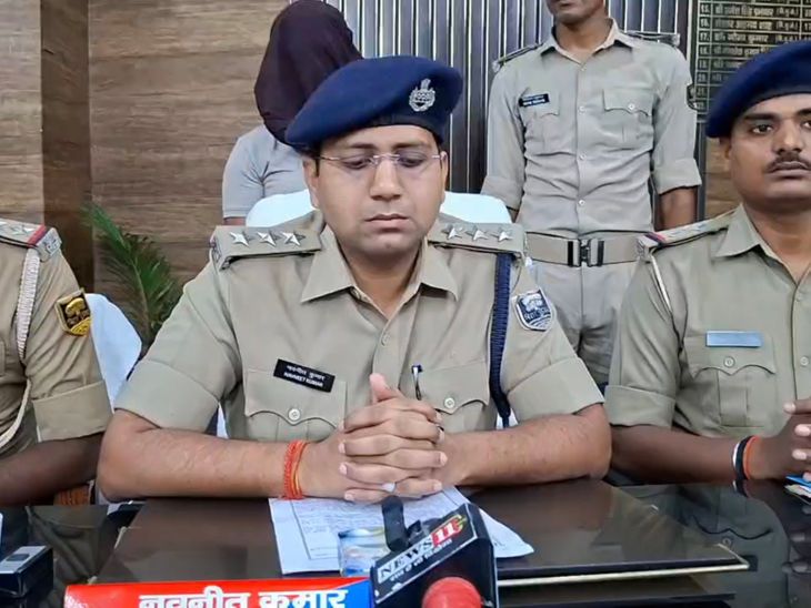 भागलपुर में गांजे के साथ तस्कर को किया गिरफ्तार:दुकान में 1.575 किलो की मिली खेप, पुलिस को देखकर भाग रहा था आरोपी