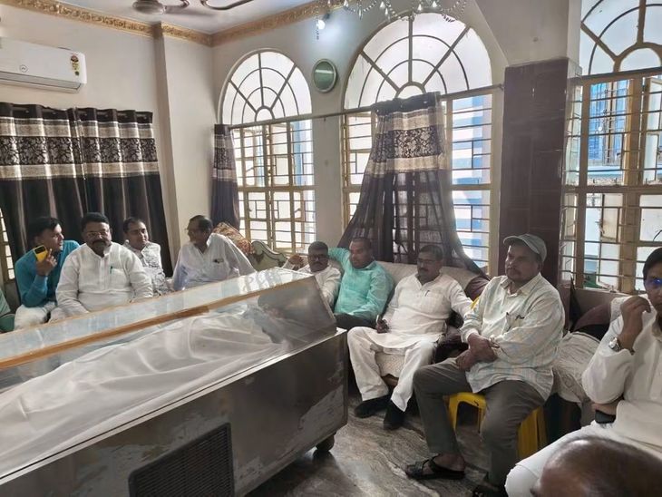 सीतामढ़ी- राजद के वरिष्ठ नेता मोहम्मद शफीक खान का निधन:लालू यादव के करीबी थे; जिलाध्यक्ष और प्रदेश उपाध्यक्ष रह चुके थे, तेजस्वी यादव ने जताया शोक